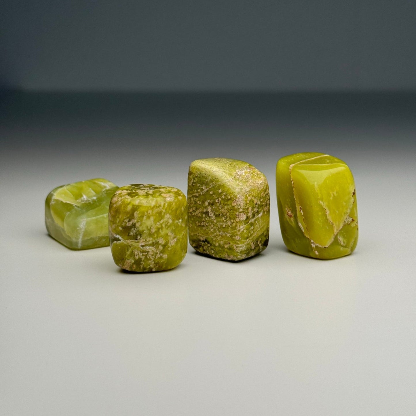 SERPENTINE TUMBLESTONES