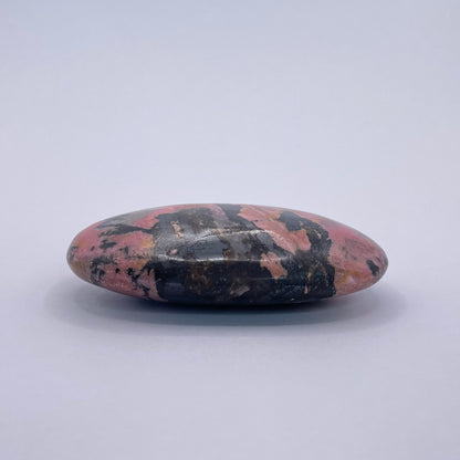 rhodonite palm stone