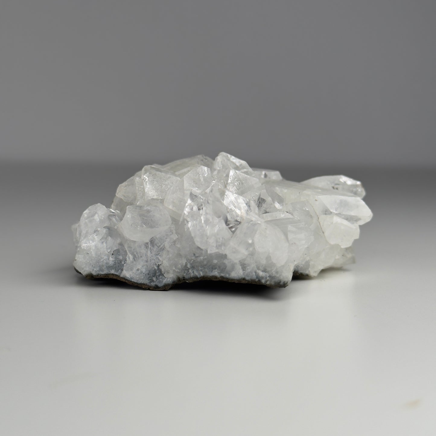 APOPHYLLITE CLUSTER