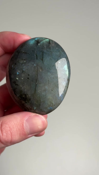 labradorite galet